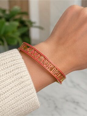 Kate Spade Bracelet Gold-Tone Pink 'EAT CAKE FOR BREAKFAST' Cutout Size 8 Signed